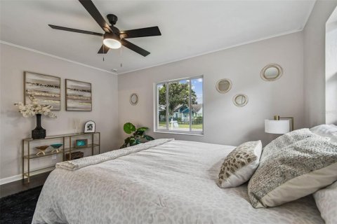 House in Saint Petersburg, Florida 2 bedrooms, 95.04 sq.m. № 1886988 - photo 9