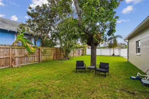 House in Saint Petersburg, Florida 2 bedrooms, 95.04 sq.m. № 1886988 - photo 16
