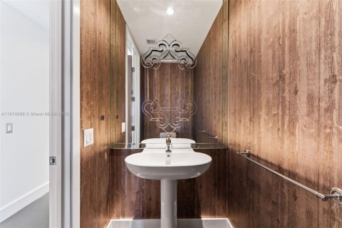 Copropriété à vendre à Miami, Floride: 2 chambres, 144.65 m2 № 1972724 - photo 25