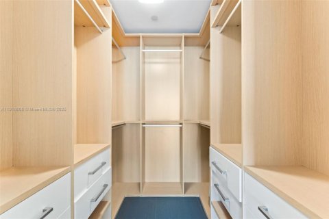 Copropriété à vendre à Miami, Floride: 2 chambres, 144.65 m2 № 1972724 - photo 17