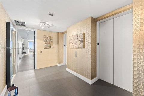Copropriété à vendre à Miami, Floride: 2 chambres, 144.65 m2 № 1972724 - photo 27