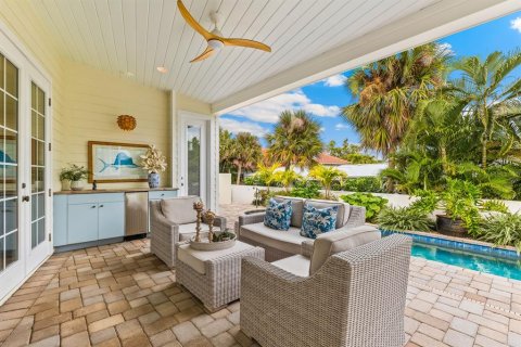 House in Boca Grande, Florida 3 bedrooms, 285.67 sq.m. № 2430950 - photo 23