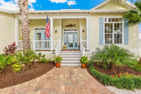 House in Boca Grande, Florida 3 bedrooms, 285.67 sq.m. № 2430950 - photo 2