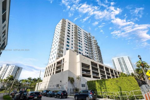 Купить кондоминиум в Майами, Флорида 1 спальня, 63.64м2, № 2050946 - фото 27