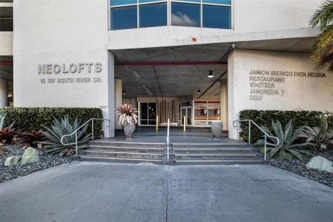 Купить кондоминиум в Майами, Флорида 1 спальня, 63.64м2, № 2050946 - фото 26