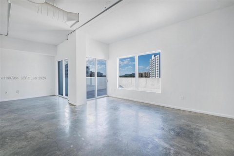 Купить кондоминиум в Майами, Флорида 1 спальня, 63.64м2, № 2050946 - фото 8