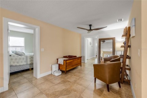 Villa ou maison à vendre à New Smyrna Beach, Floride: 4 chambres, 180.23 m2 № 1798641 - photo 28