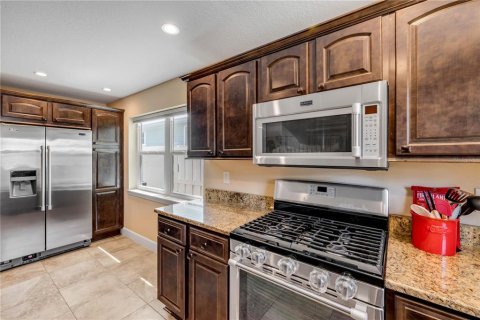 Villa ou maison à vendre à New Smyrna Beach, Floride: 4 chambres, 180.23 m2 № 1798641 - photo 26