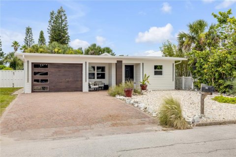 Villa ou maison à vendre à New Smyrna Beach, Floride: 4 chambres, 180.23 m2 № 1798641 - photo 6