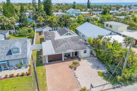 Villa ou maison à vendre à New Smyrna Beach, Floride: 4 chambres, 180.23 m2 № 1798641 - photo 9