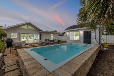 Villa ou maison à vendre à New Smyrna Beach, Floride: 4 chambres, 180.23 m2 № 1798641 - photo 5