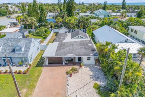 Villa ou maison à vendre à New Smyrna Beach, Floride: 4 chambres, 180.23 m2 № 1798641 - photo 8