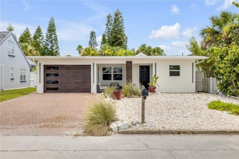 Villa ou maison à vendre à New Smyrna Beach, Floride: 4 chambres, 180.23 m2 № 1798641 - photo 10