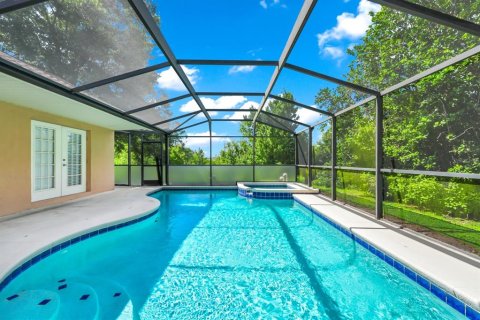 House in Clermont, Florida 5 bedrooms, 215.9 sq.m. № 1819529 - photo 3