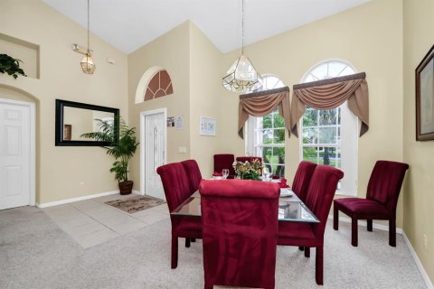House in Clermont, Florida 5 bedrooms, 215.9 sq.m. № 1819529 - photo 24
