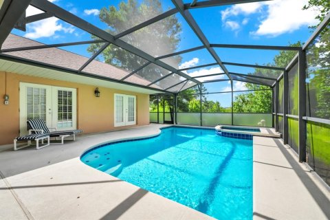 House in Clermont, Florida 5 bedrooms, 215.9 sq.m. № 1819529 - photo 4