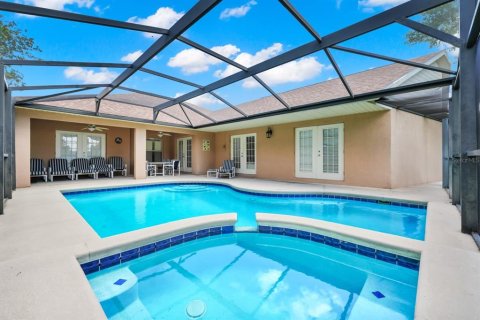 House in Clermont, Florida 5 bedrooms, 215.9 sq.m. № 1819529 - photo 6