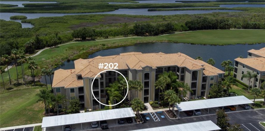 Condo in Bradenton, Florida, 2 bedrooms № 2200393
