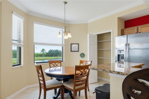 Condo in Bradenton, Florida, 2 bedrooms № 2200393 - photo 7