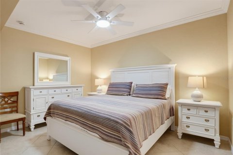Condo in Bradenton, Florida, 2 bedrooms № 2200393 - photo 15