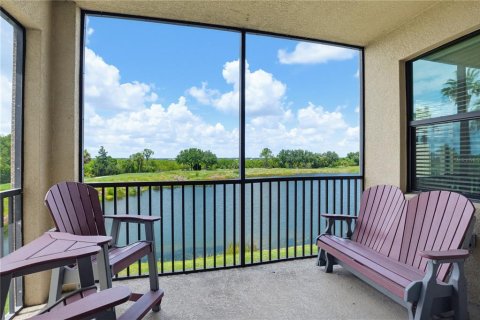 Condo in Bradenton, Florida, 2 bedrooms № 2200393 - photo 14