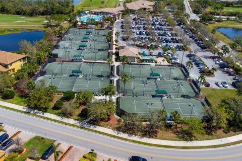 Condo in Bradenton, Florida, 2 bedrooms № 2200393 - photo 30