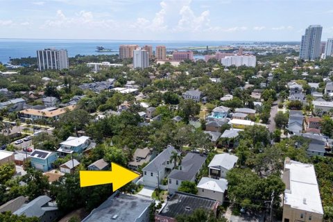 Villa ou maison à vendre à Saint Petersburg, Floride: 3 chambres, 241.55 m2 № 1883323 - photo 2