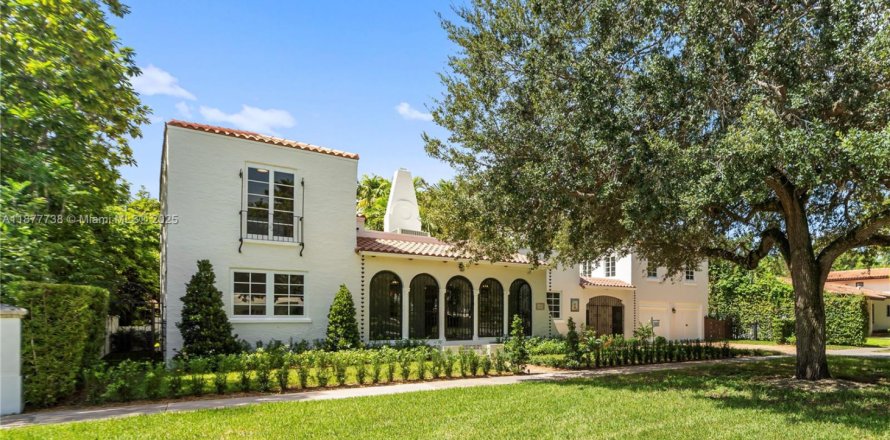 Casa en Coral Gables, Florida 3 dormitorios, 265.24 m2 № 1941601