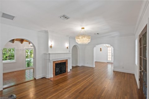 Casa en venta en Coral Gables, Florida, 3 dormitorios, 265.24 m2 № 1941601 - foto 21