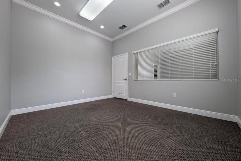 Propiedad comercial en alquiler en Lutz, Florida, 289.11 m2 № 1826367 - foto 5