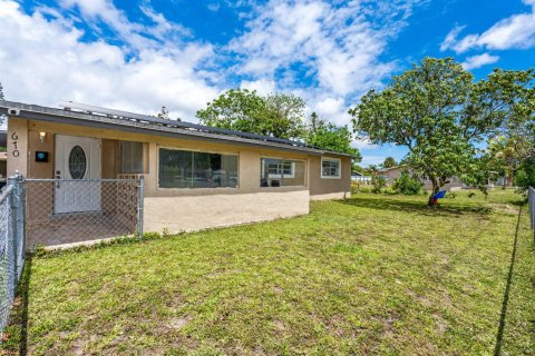 Casa en venta en Fort Lauderdale, Florida, 4 dormitorios, 130.99 m2 № 2249299 - foto 29