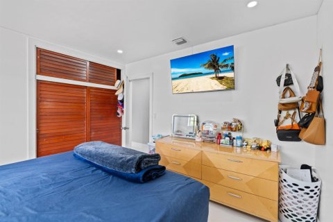 Casa en venta en Fort Lauderdale, Florida, 4 dormitorios, 130.99 m2 № 2249299 - foto 21