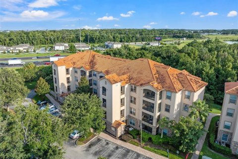Condo in Davenport, Florida, 3 bedrooms  № 1786414 - photo 2