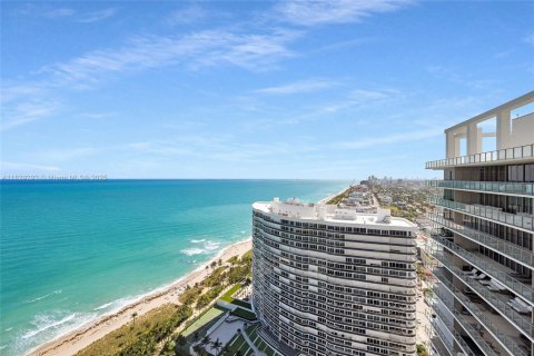 Condo in Bal Harbour, Florida, 2 bedrooms  № 1808961 - photo 25