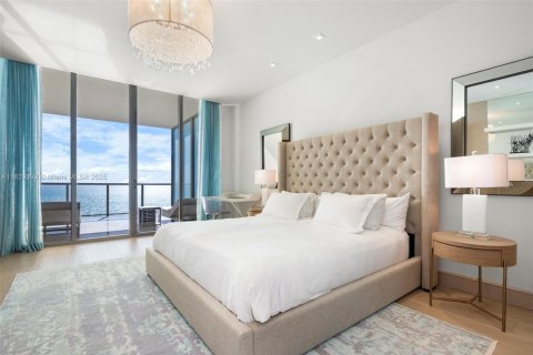 Condo in Bal Harbour, Florida, 2 bedrooms  № 1808961 - photo 4