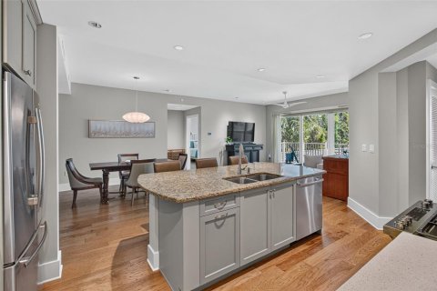Condo in Dunedin, Florida, 2 bedrooms  № 2386268 - photo 16
