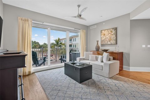 Condo in Dunedin, Florida, 2 bedrooms  № 2386268 - photo 9