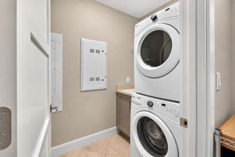 Condo in Dunedin, Florida, 2 bedrooms  № 2386268 - photo 18