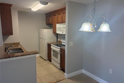 Copropriété à louer à Lakewood Ranch, Floride: 2 chambres, 100.33 m2 № 2195340 - photo 13