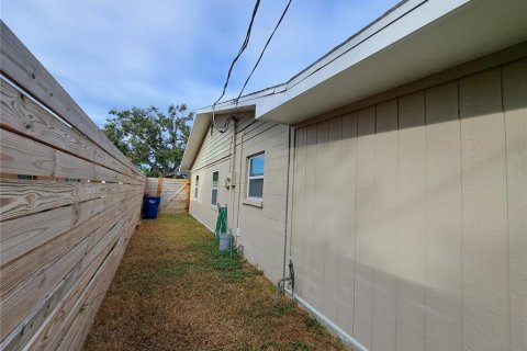 Villa ou maison à vendre à Bradenton, Floride: 4 chambres, 176.89 m2 № 2092678 - photo 18