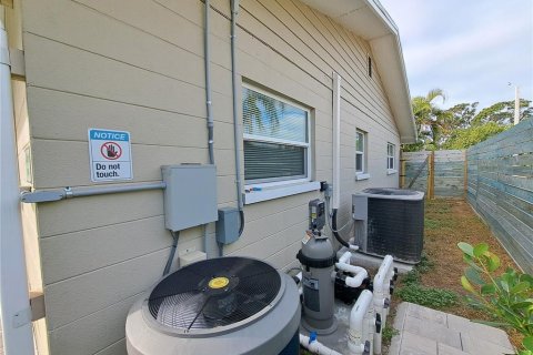Villa ou maison à vendre à Bradenton, Floride: 4 chambres, 176.89 m2 № 2092678 - photo 19