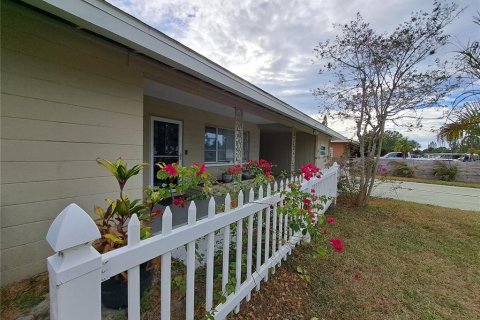 Villa ou maison à vendre à Bradenton, Floride: 4 chambres, 176.89 m2 № 2092678 - photo 22