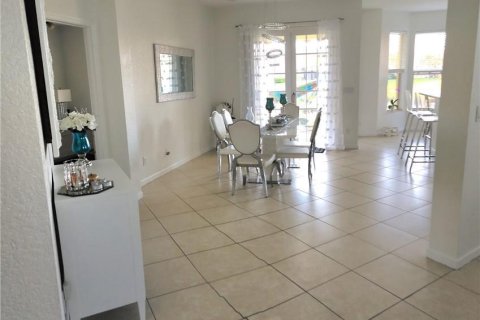 Casa en venta en Port St. Lucie, Florida, 3 dormitorios, 179.02 m2 № 2189186 - foto 9