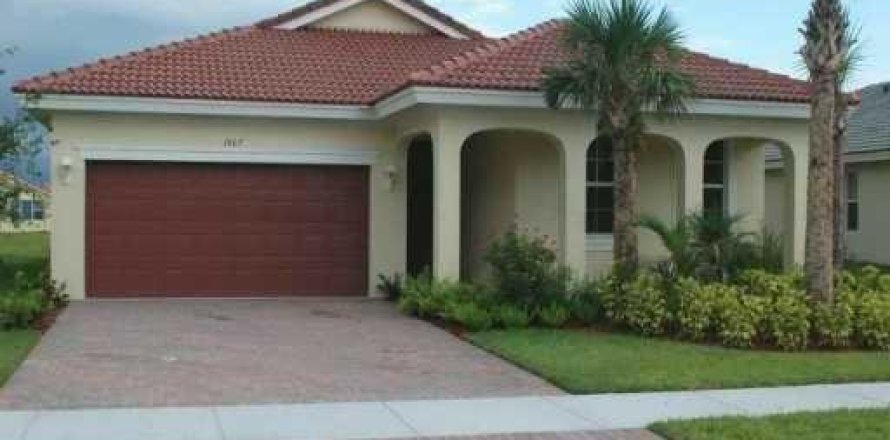 Casa en Port St. Lucie, Florida 3 dormitorios, 179.02 m2 № 2189186