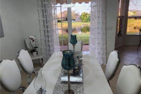 Casa en venta en Port St. Lucie, Florida, 3 dormitorios, 179.02 m2 № 2189186 - foto 5