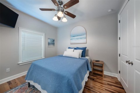 House in Chuluota, Florida 3 bedrooms, 167.04 sq.m. № 2199034 - photo 30