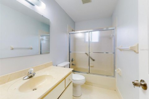 House in Summerfield, Florida 3 bedrooms, 163.51 sq.m. № 1732318 - photo 7