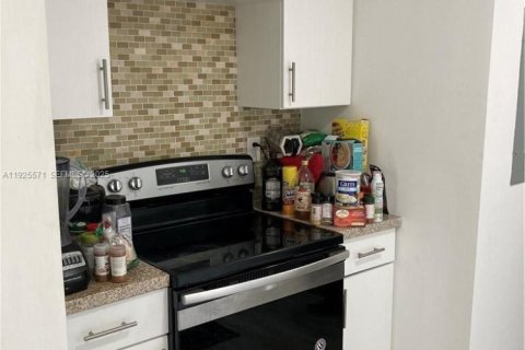 Купить виллу или дом в Форт-Лодердейл, Флорида 3 спальни, 91.79м2, № 1984045 - фото 4