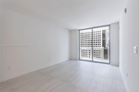 Купить кондоминиум в Майами, Флорида 2 спальни, 113.06м2, № 1980240 - фото 23