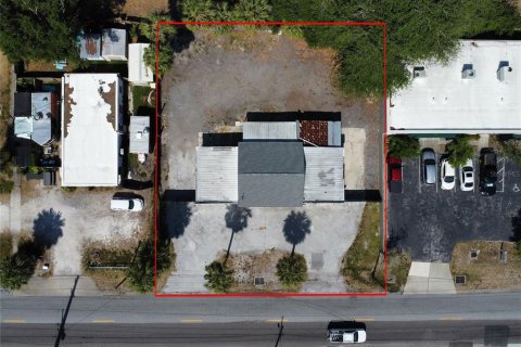 Immobilier commercial à louer à Tampa, Floride: 178.19 m2 № 1771155 - photo 2